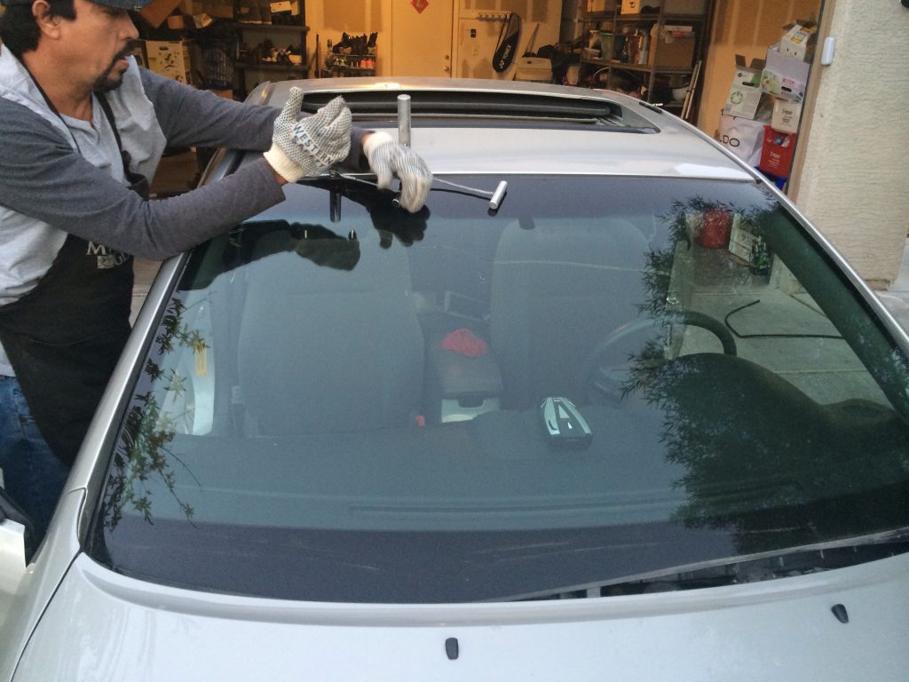 Rear Car Windshield Glass Replacement
