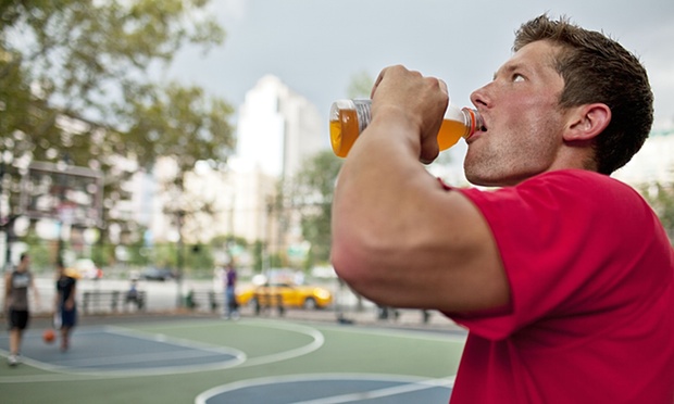 5 Things That We Should Avoid From Health and Sports Drinks