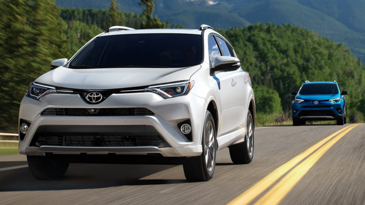 Toyota rav4 2018 год